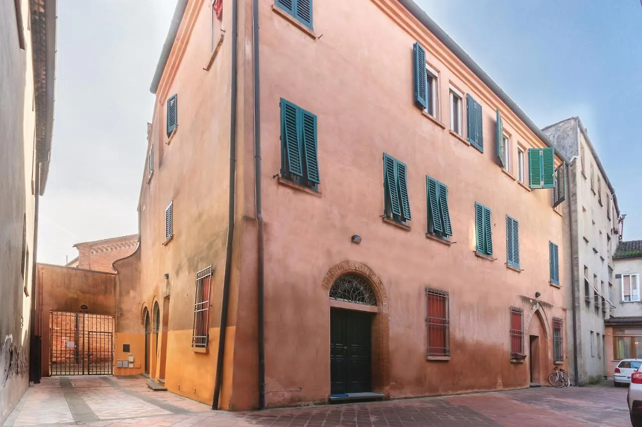 Duplex Apartment in centro con posto auto privato Ferrara
